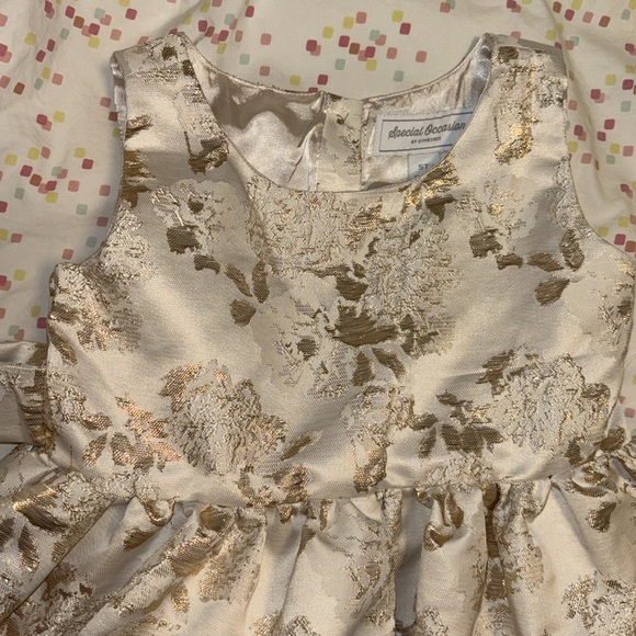 Special occasion size Gymboree high low dress. White and gold Sizes 5, 6, 10, 12 - Picture 5 of 6
